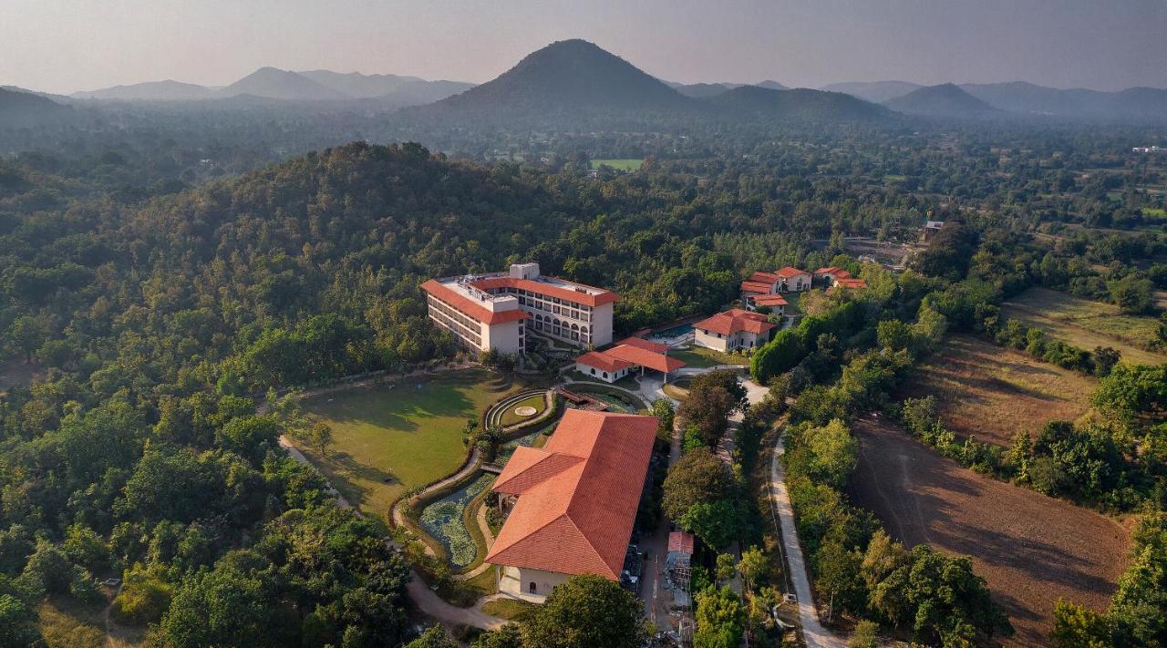 Bhanu The Fern Forest Resort & Spa, Jambughoda Exterior photo