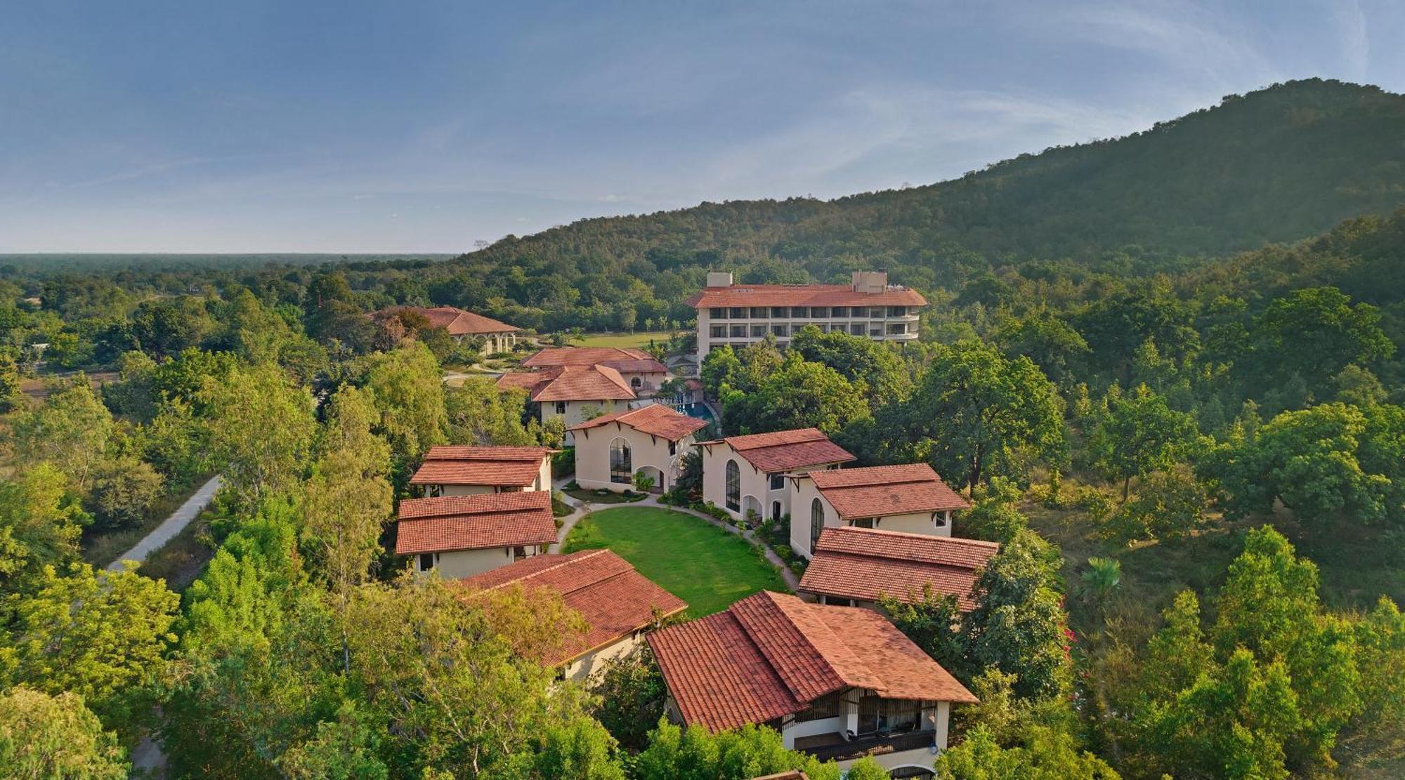 Bhanu The Fern Forest Resort & Spa, Jambughoda Exterior photo
